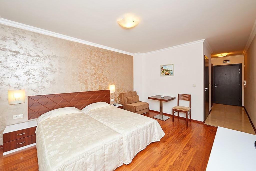 Penelopa Palace Apart Hotel&SPA Pomorie Exteriér fotografie
