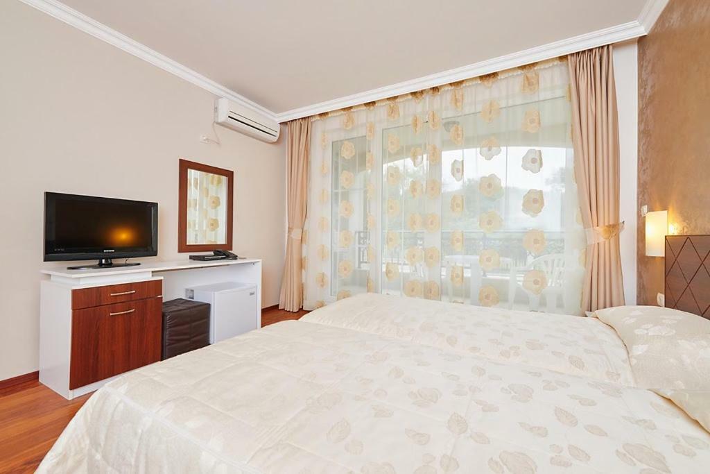 Penelopa Palace Apart Hotel&SPA Pomorie Exteriér fotografie